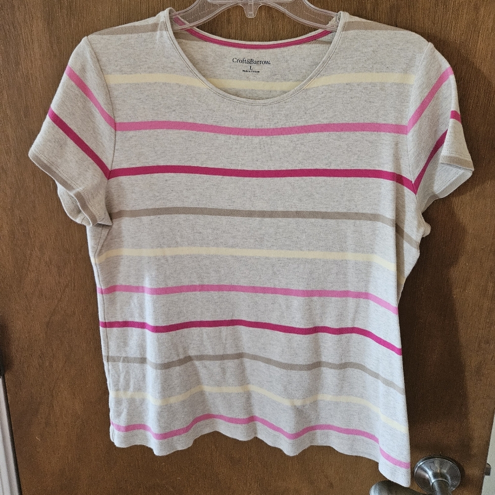 Croft & Barrow Pink and Yellow Stripe On Gray Short Sleeve Tee - Large